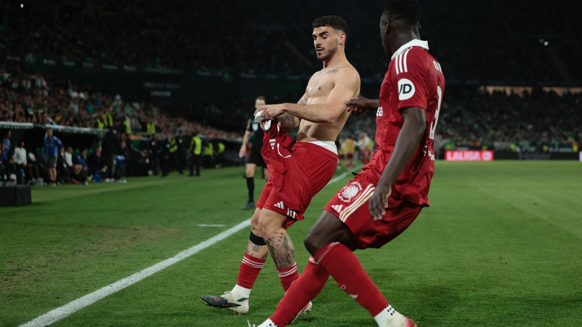 Celebración del gol de Isaac Romero en el derbi