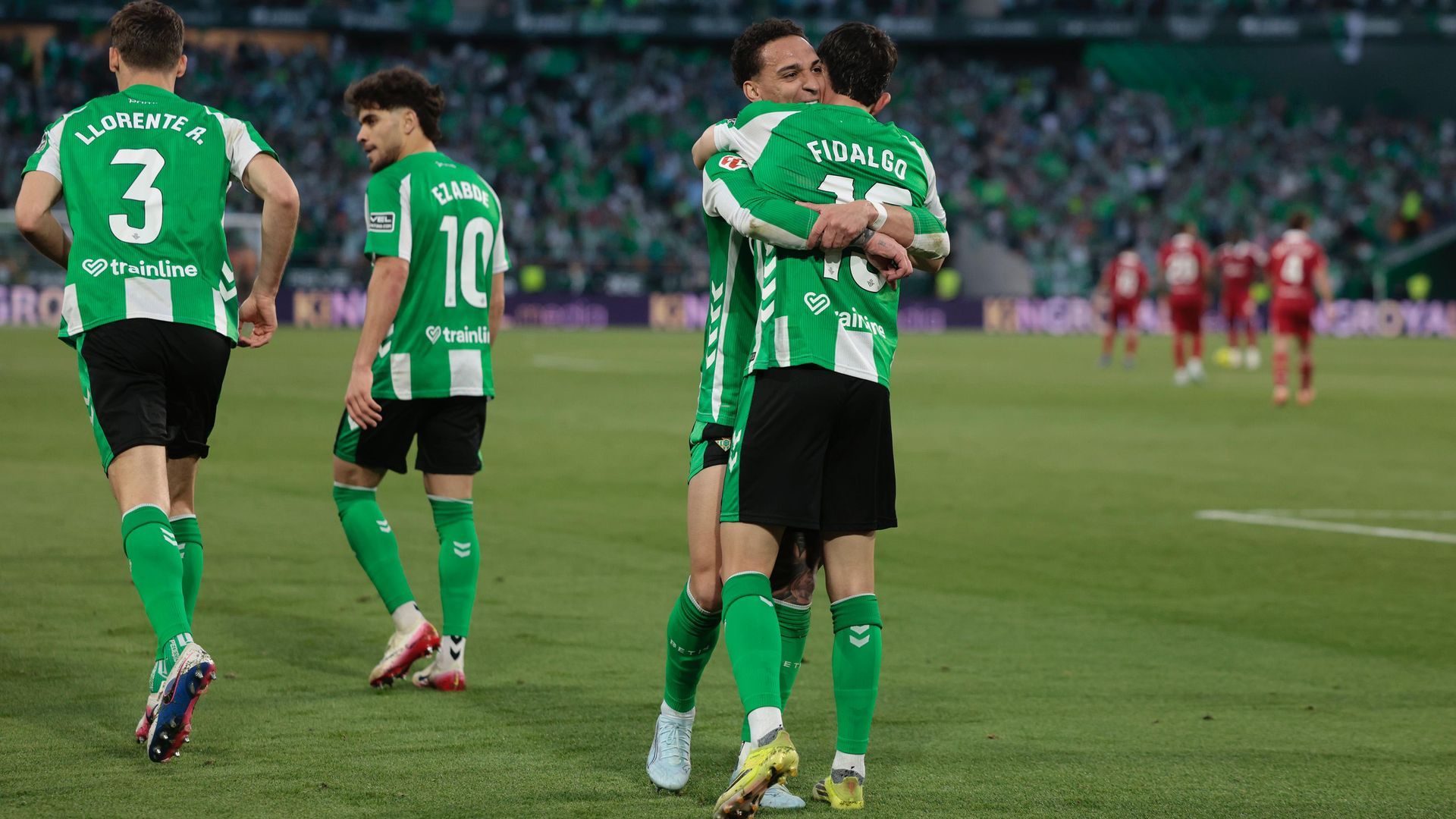 Celebración del gol de Fidalgo, en el Betis - Sevilla