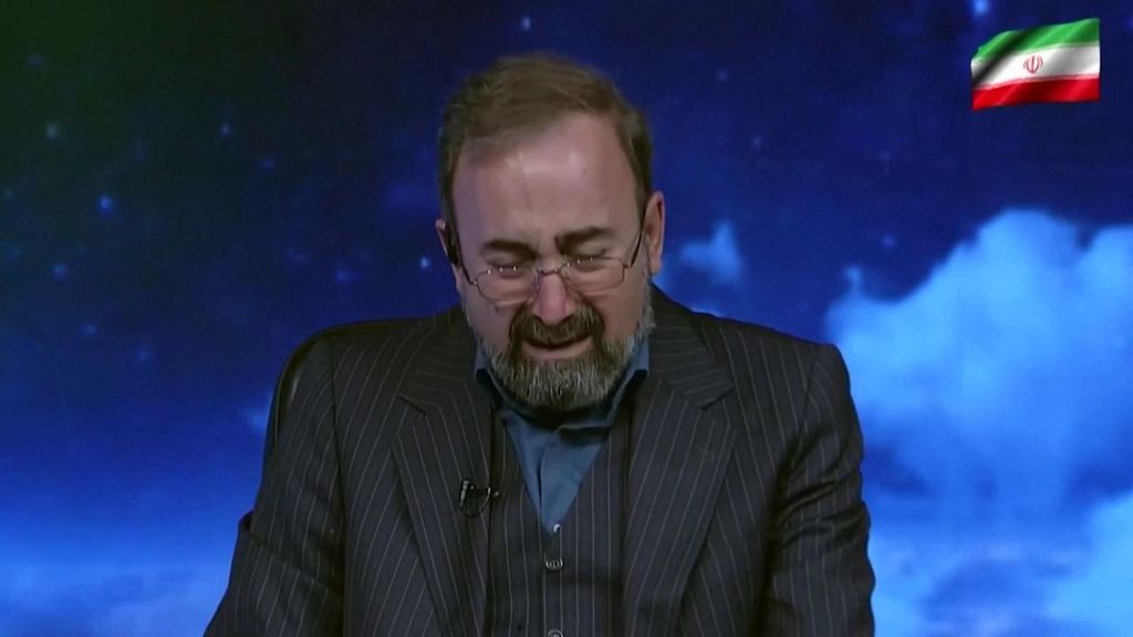 Las lágrimas del presentador de la televisión iraní tras anunciar la muerte de Alí Jameni: "Fue martirizado hoy en un ataque criminal"