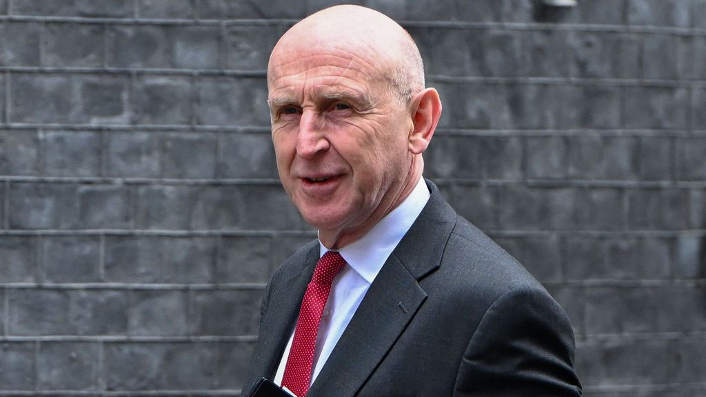 Londres denuncia que misiles iraníes fueron disparados hacia sus bases en Chipre: "Estamos seguros de que no apuntaban a nuestras bases"