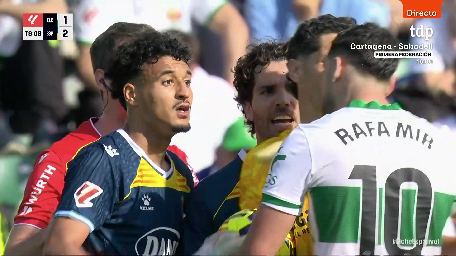 Omar El Hilali denuncia un insulto racista de Rafa Mir Omar El Hilali denuncia un insulto racista de Rafa Mir