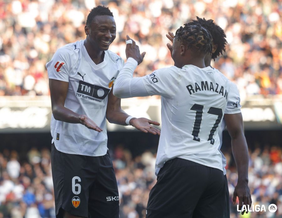 Sadiq y Ramazani devuelven la alegría al Valencia CF