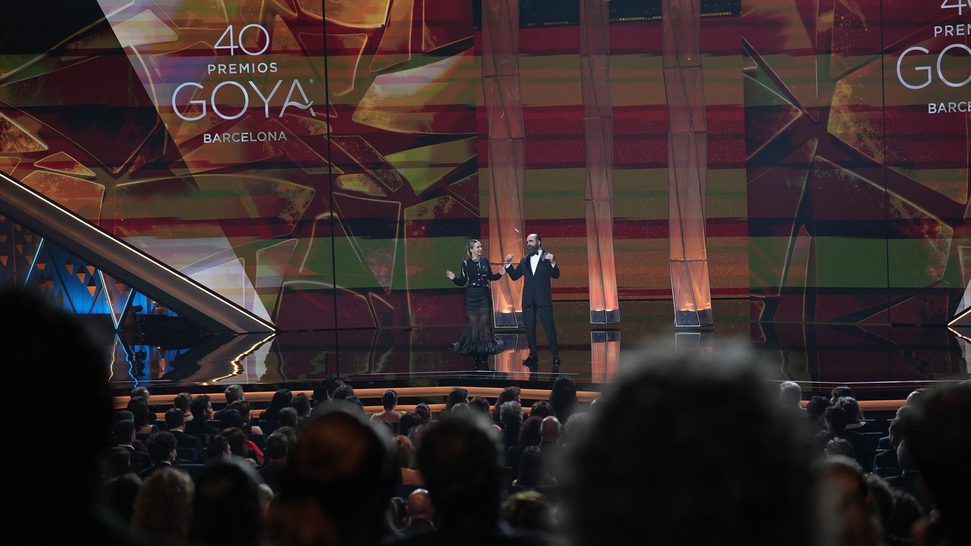 Se viraliza un hombre del público en los Premios Goya: su vestimenta se convirtió en uno de los protagonistas de la gala Se viraliza un hombre del público en los Premios Goya: su vestimenta se convirtió en uno de los protagonistas de la gala