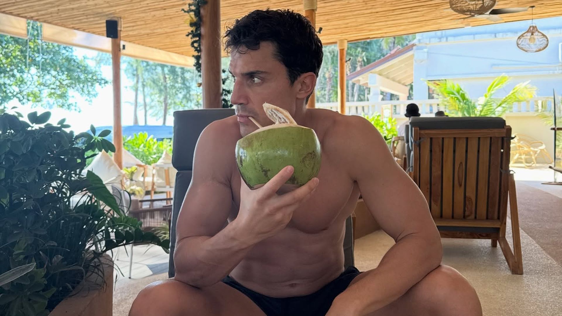 El actor Álex González cuida su alimentación