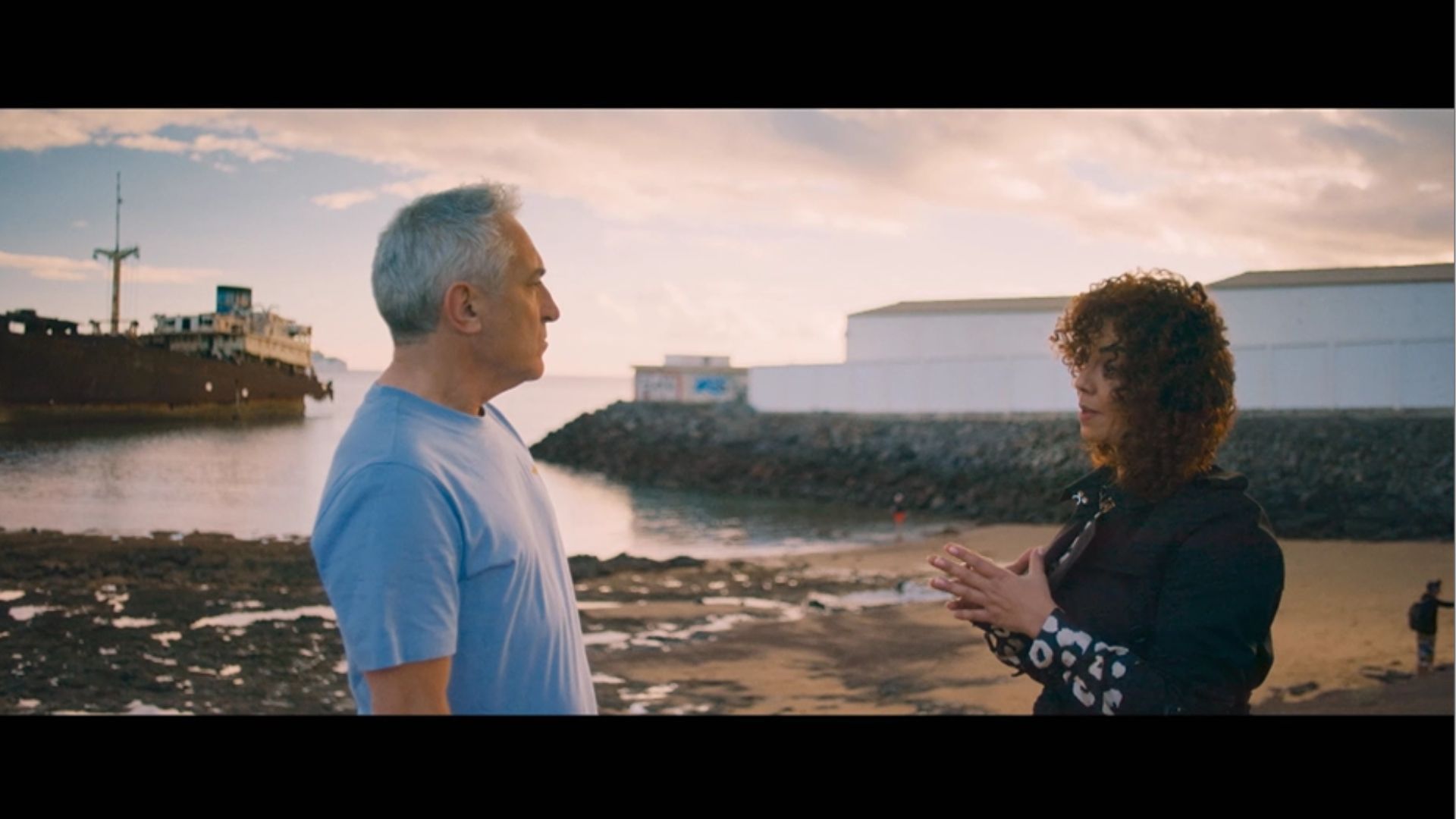 La directora adjunta de Infancia y Juventud revela a que se exponen las niñas migrantes en su camino en patera: "Hay muchas cosas peligrosas" La directora adjunta de Infancia y Juventud revela a que se exponen las niñas migrantes en su camino en patera: "Hay muchas cosas peligrosas"