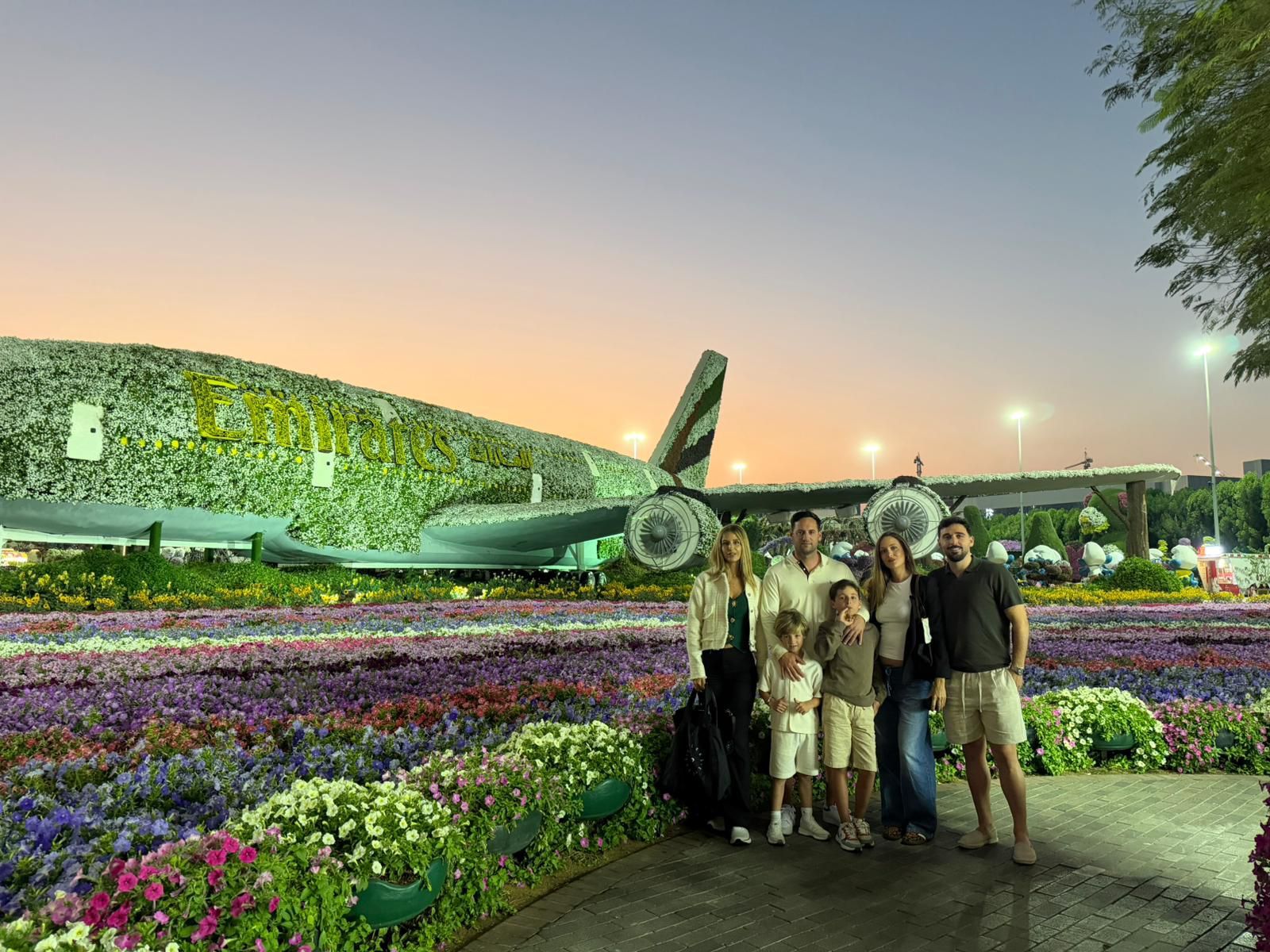 Marina junto a su familia haciendo turismo por Dubáis