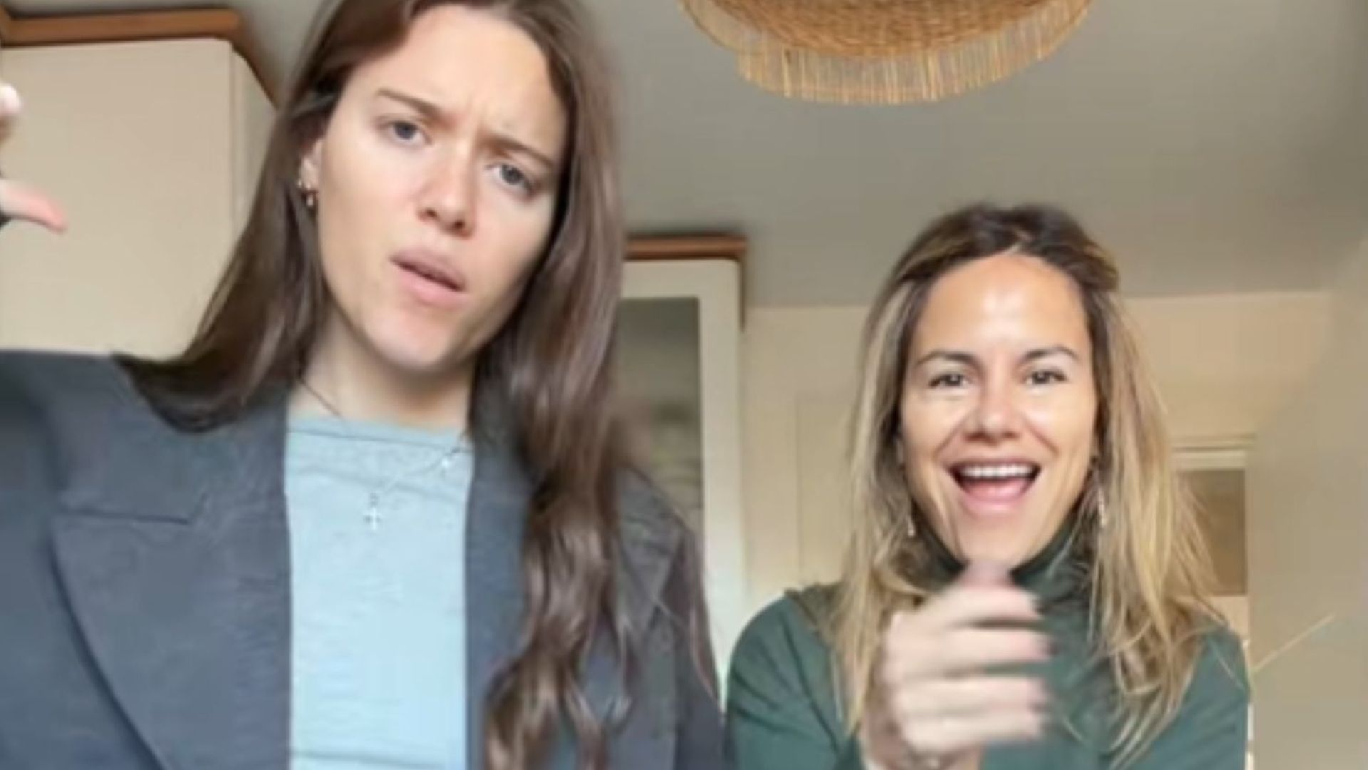 Mónica Hoyos y Luna Lozano