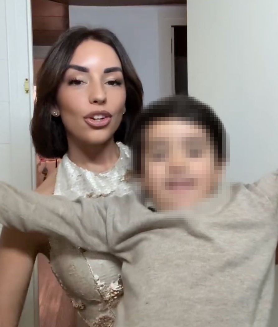 Anita junto a su hijo Thiago