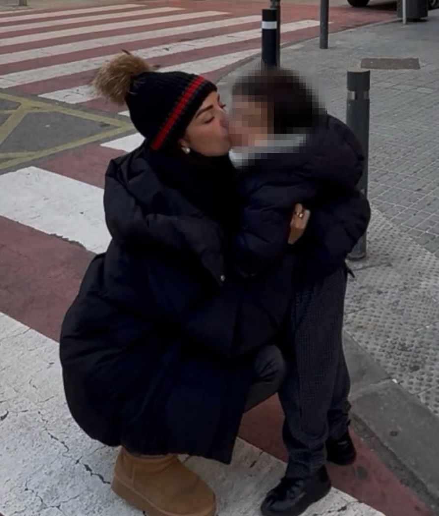 Anita junto a su hijo Thiago