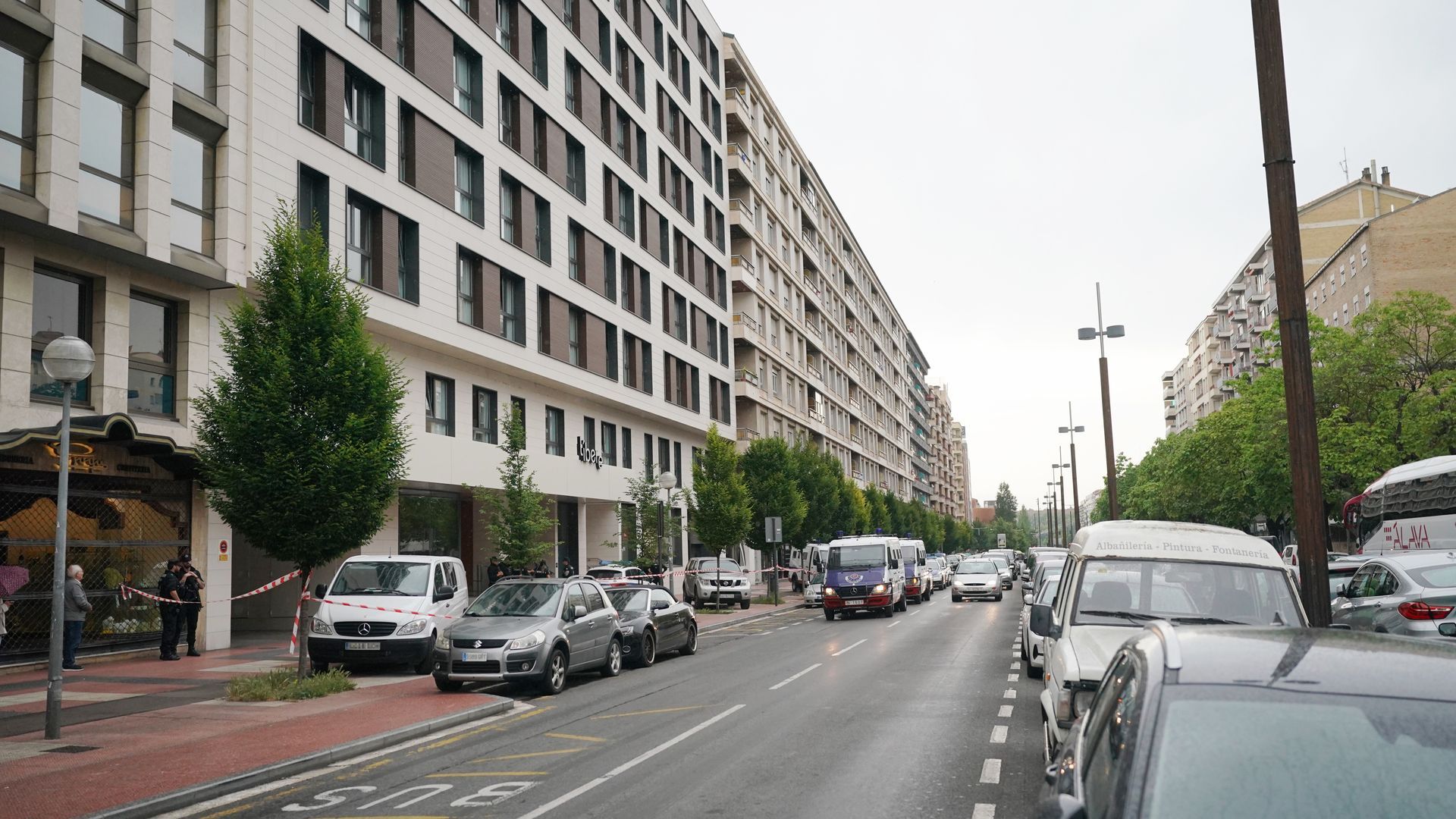 Exterior del apartahotel de Vitoria, en una de cuyas habitaciones fue localizada Maialen asesinada