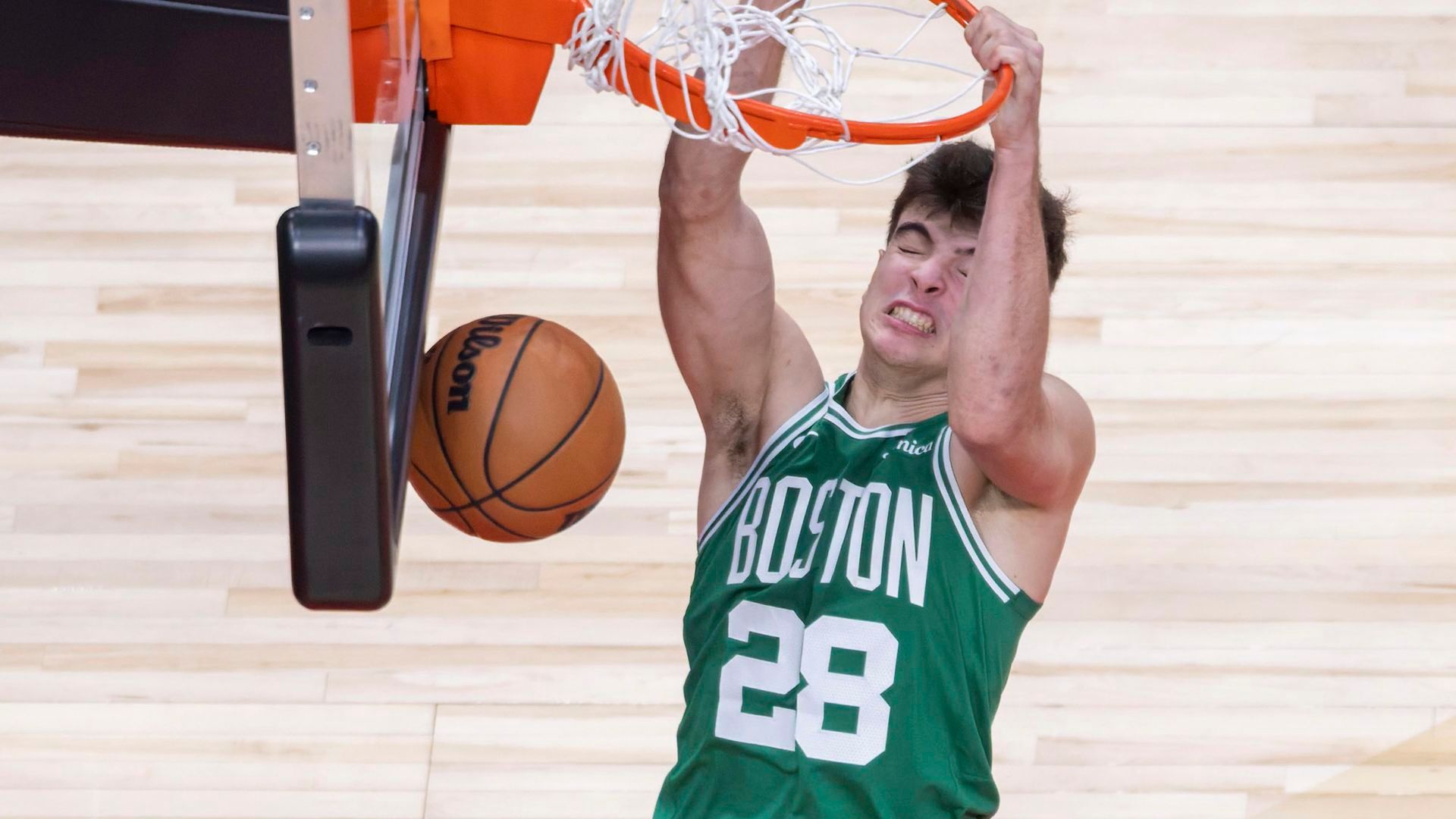 Hugo González en un partido de los Boston Celtics Hugo González en un partido de los Boston Celtics