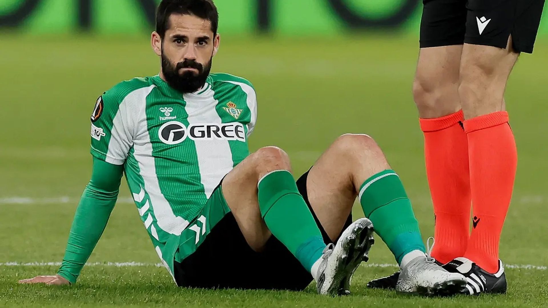 Isco Alarcón, tras su lesión contra el Utrecht Isco Alarcón, tras su lesión contra el Utrecht