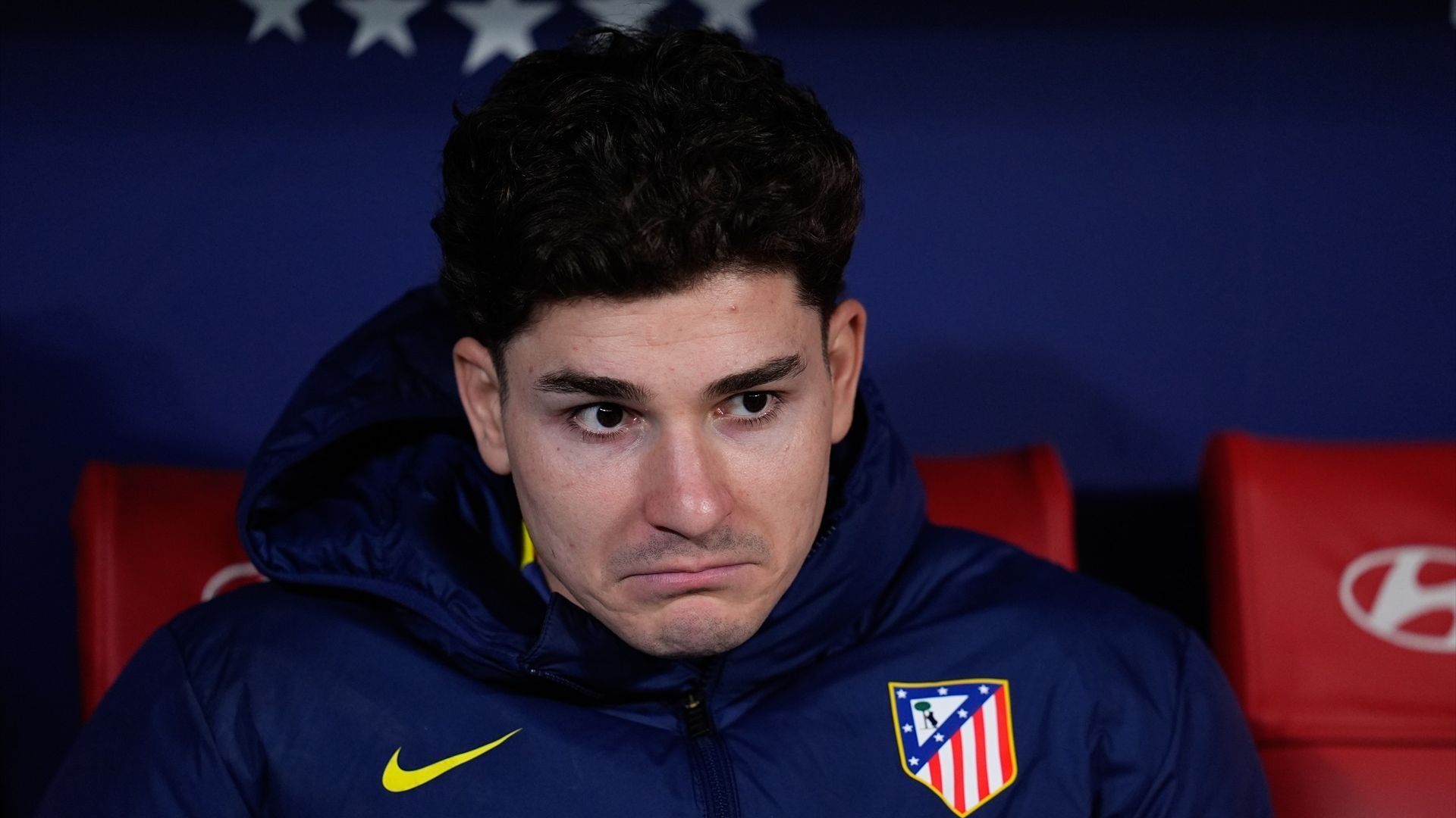 Julián Álvarez en el banquillo del Atlético de Madrid