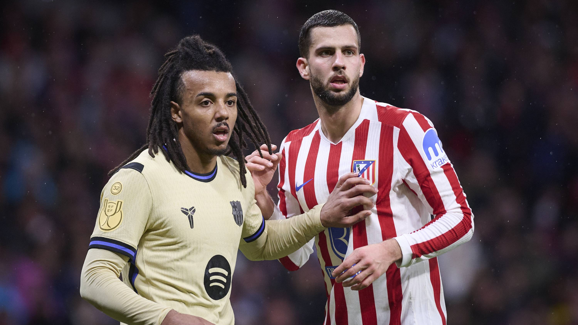 Koundé y Hancko, en el Atlético-Barcelona de ida