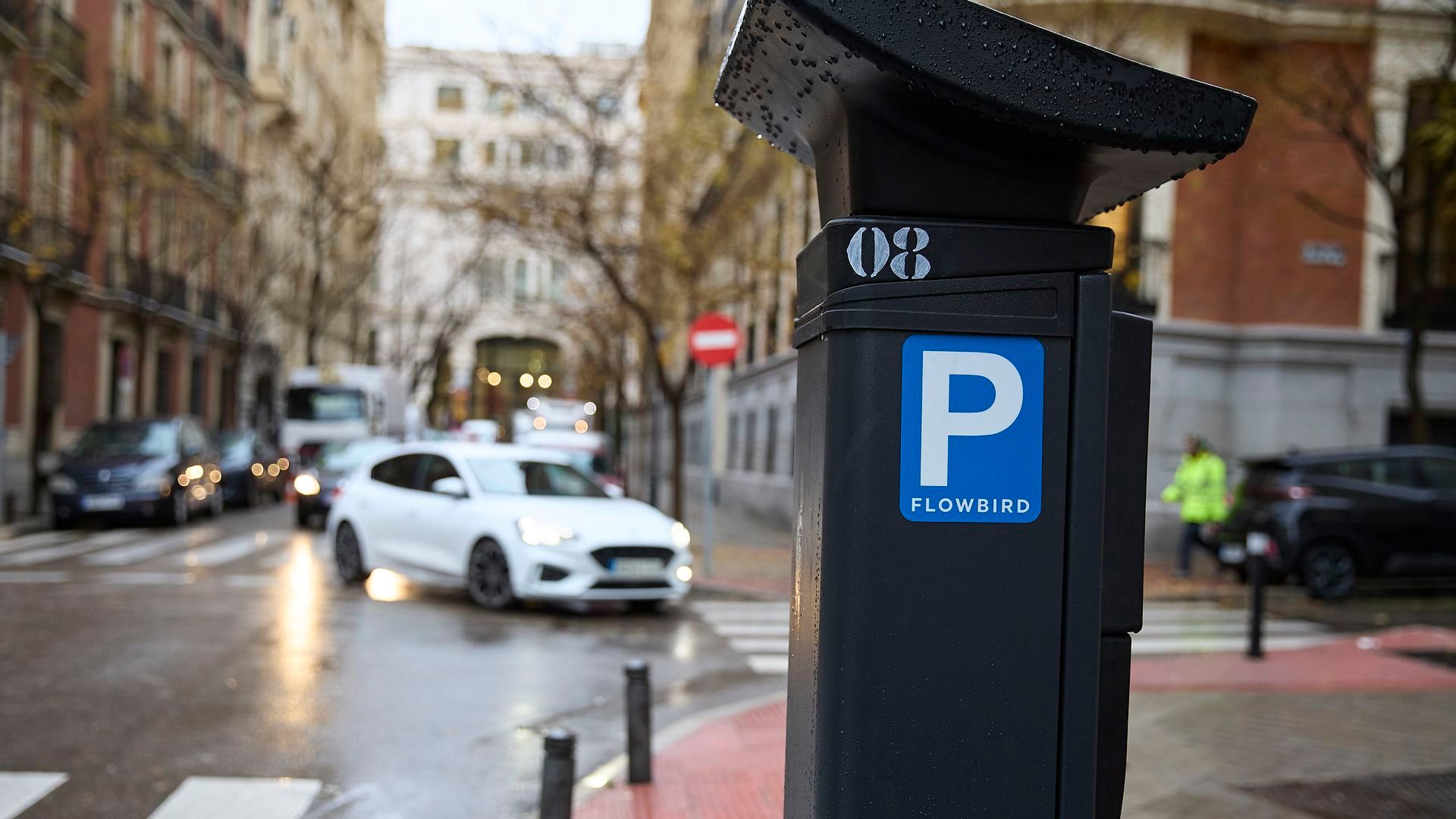 Madrid podría ampliar el horario del parquímetro: cuáles son las nuevas franjas y en qué zonas afectaría Madrid podría ampliar el horario del parquímetro: cuáles son las nuevas franjas y en qué zonas afectaría