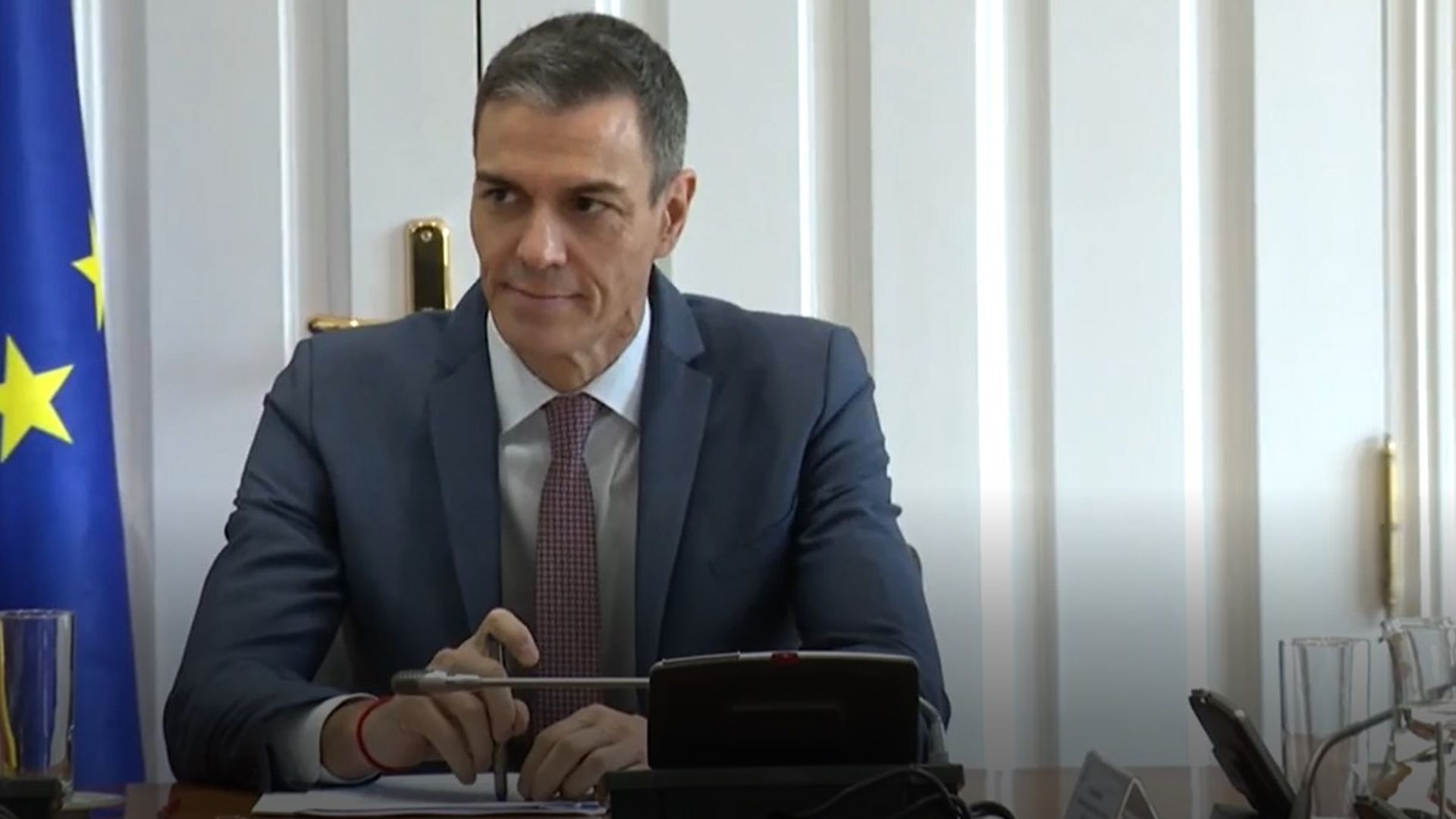 Sánchez se convierte en el antiTrump