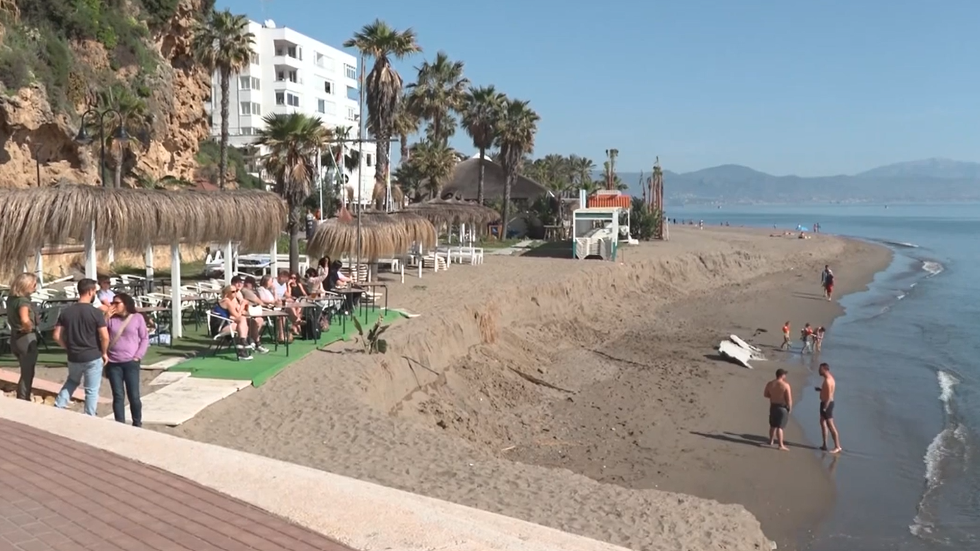 Terraza con vistas a un barranco en Torremolinos, Málaga