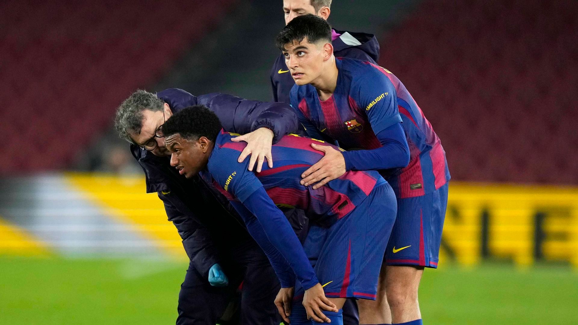 Balde, tras lesionarse en el Barcelona - Atlético. Balde, tras lesionarse en el Barcelona - Atlético.