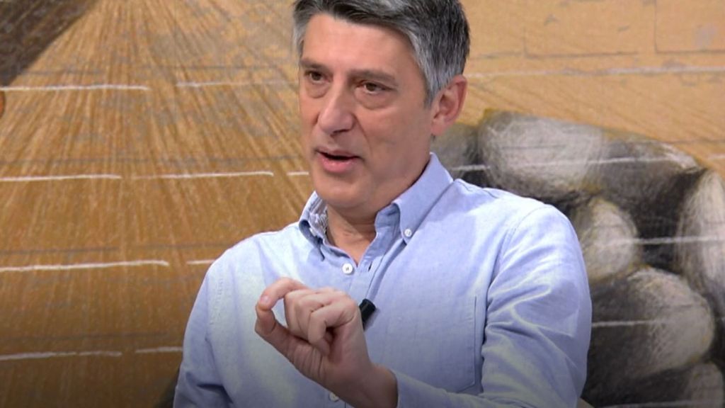 Carlos Hernández, experto en duelo: “En el tanatorio hay que desterrar las frases típicas de consuelo”