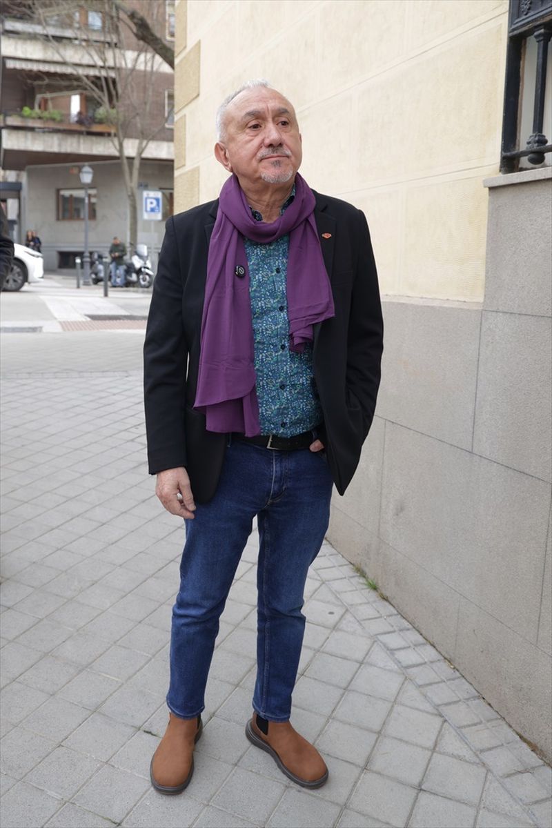 Pepe Álvarez, en la capilla ardiente de Fernando Ónega