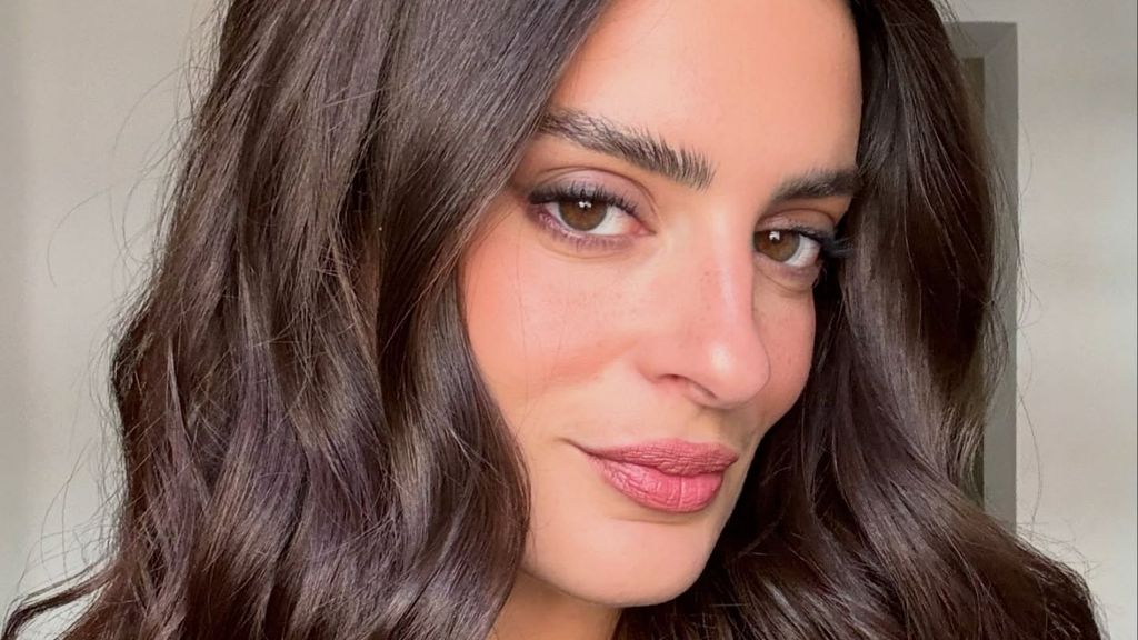 Susana Molina y su original look de cumpleaños: una falda de Amazon que simula ser camisa