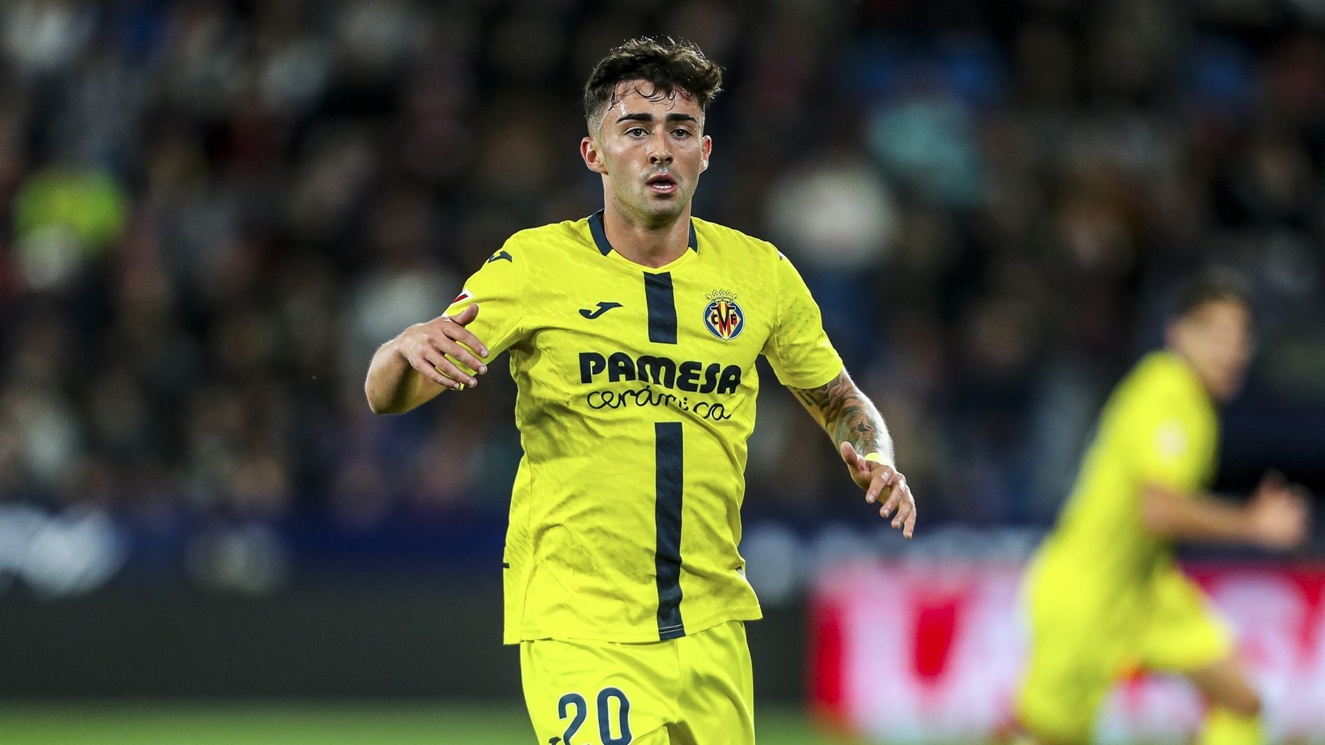 Alberto Moleiro en un partido del Villarreal