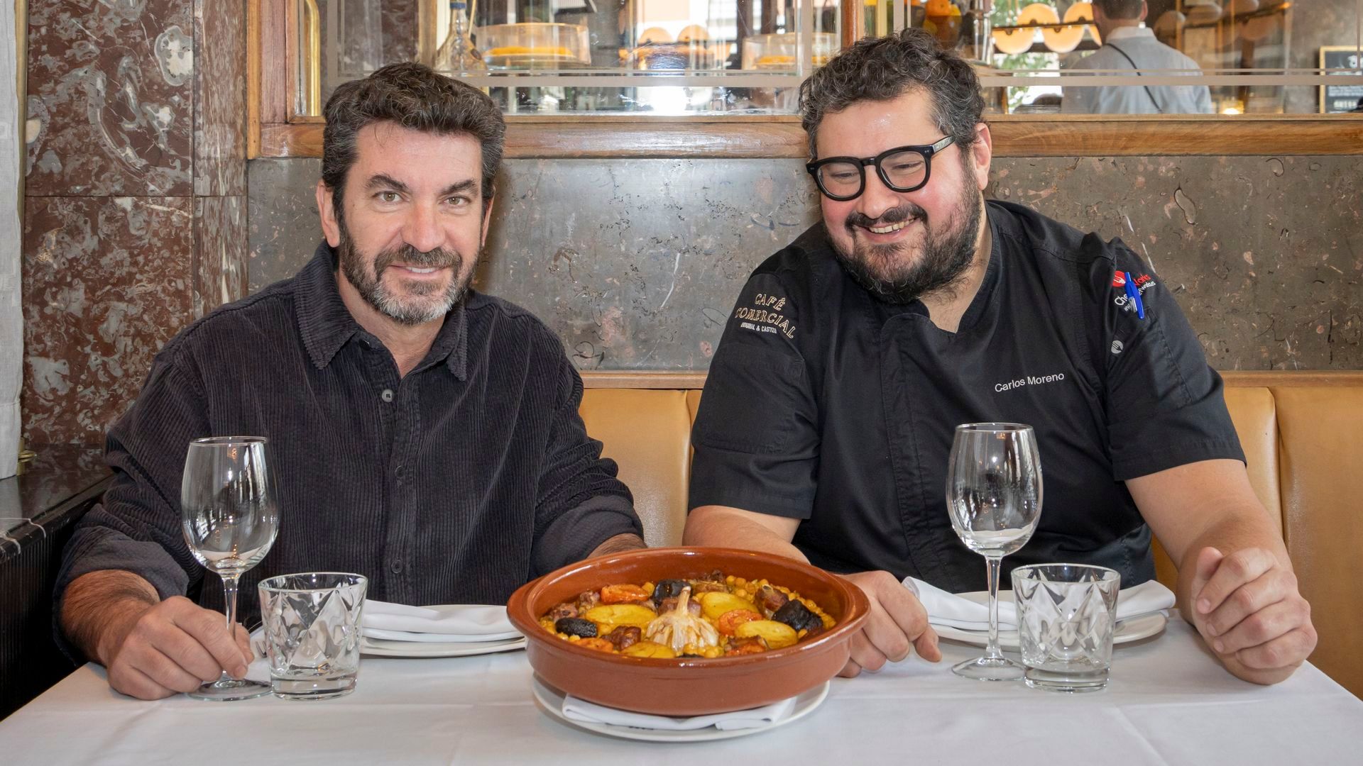 Junto a Carlos Moreno, chef del Café Comercial