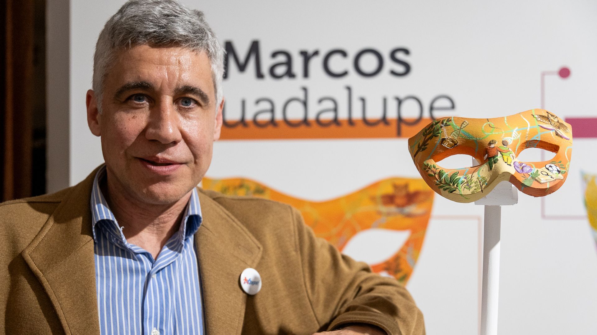 Marcos Guadalupe en la campaña 'Desenmascara las raras' Marcos Guadalupe en la campaña 'Desenmascara las raras'