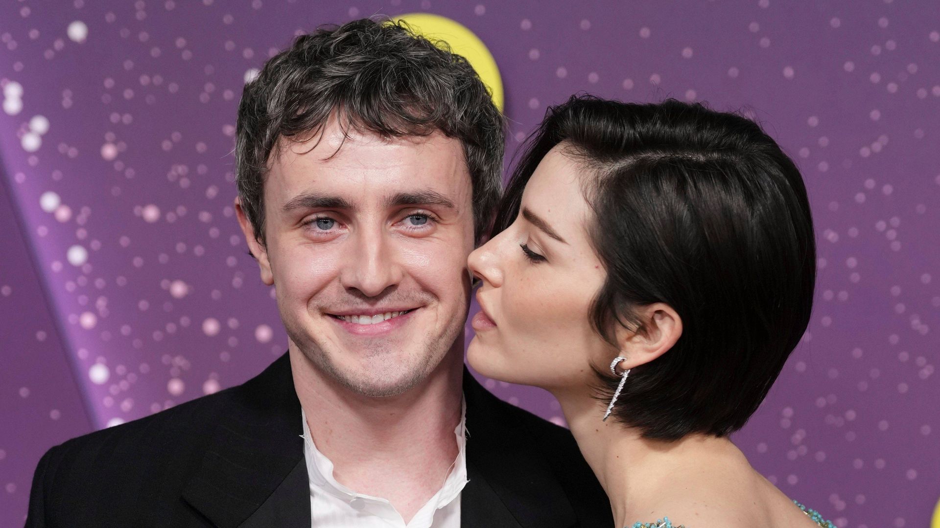 Paul Mescal y Gracie Abrams en los Premios Bafta