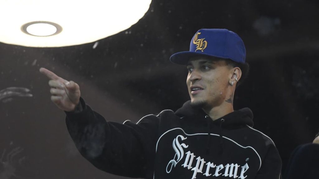 Antony, junto a Deossa, presencia el derbi chico