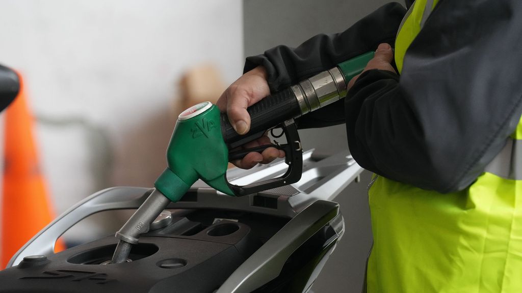 El precio de la gasolina podría alcanzar los dos euros en dos semanas debido al conflicto en Oriente Medio