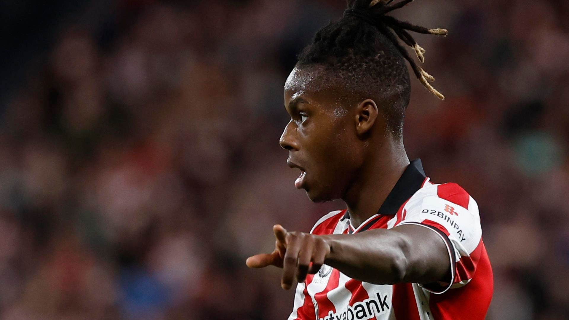 Gesto de Nico Williams en la semifinal de Copa ante la Real en San Mamés