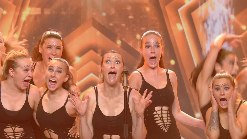 Inverdance, pase de oro de Lorena Castell tras "poner el mundo patas arriba" con un show nunca visto Got Talent Temporada 11 Top Vídeos 136