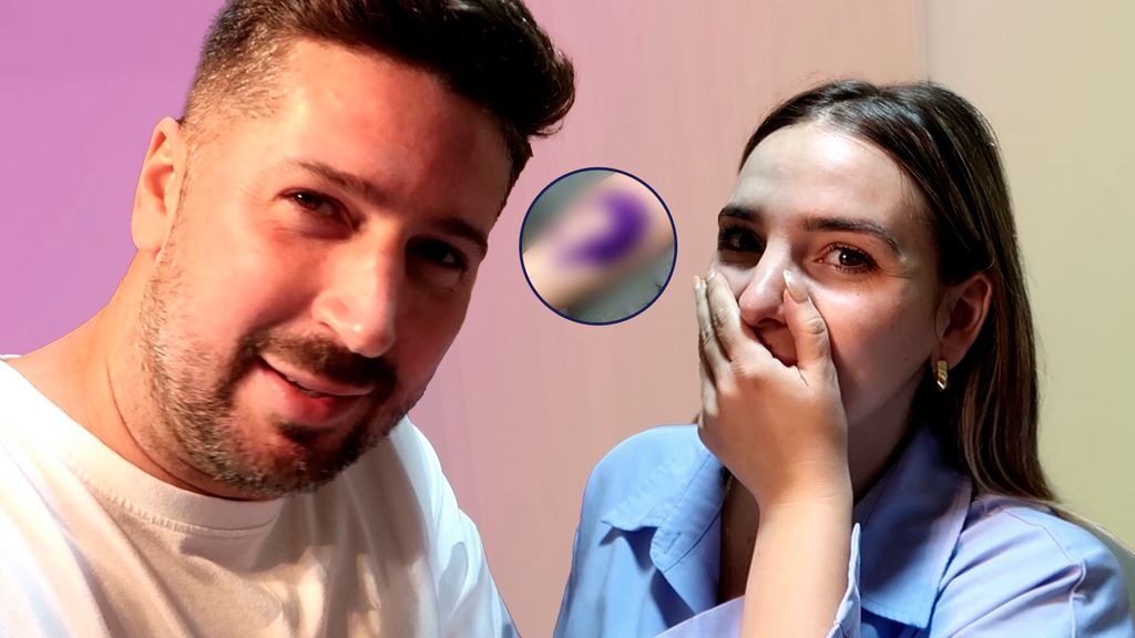 Patri Pérez acude a un estudio de tatuajes para tatuarse la cara de Lester Duque en el brazo Renaciendo by Patri Pérez Temporada 1 Top Videos 76