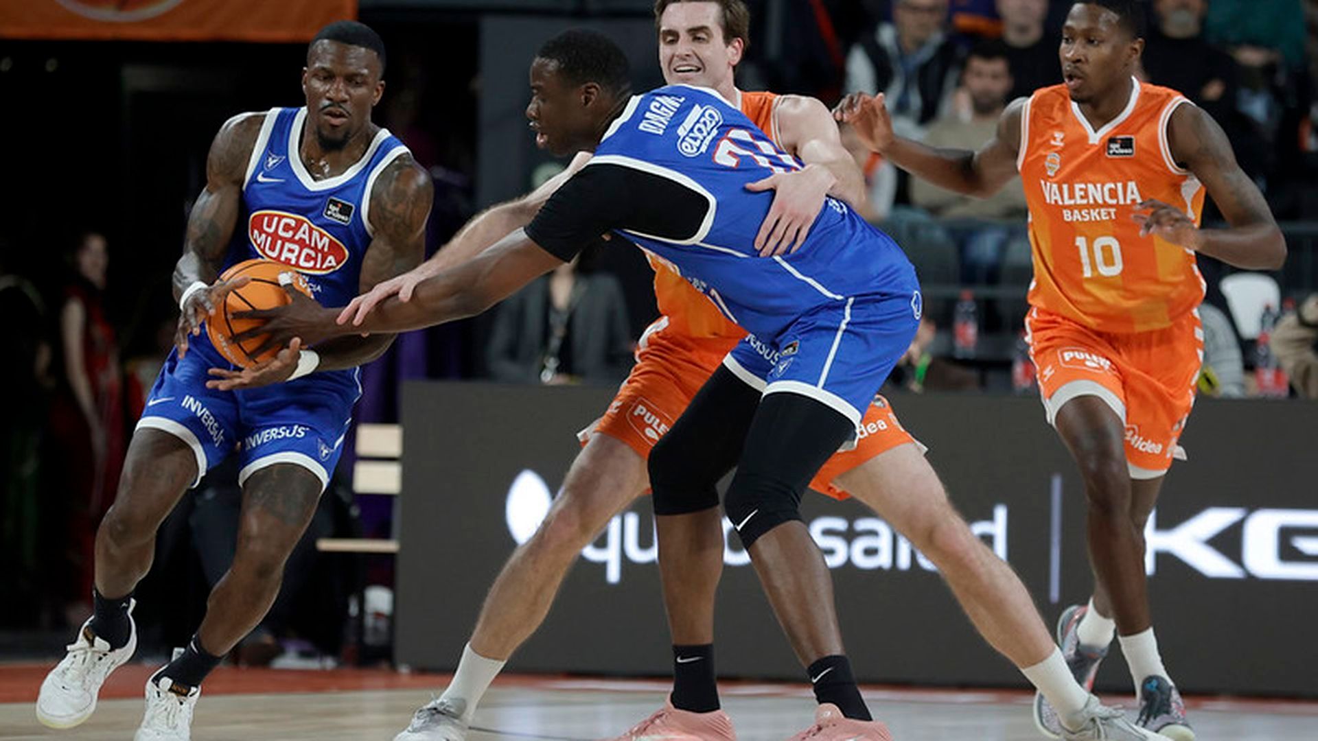 El Valencia Basket pasa por encima de UCAM Murcia (110-84)