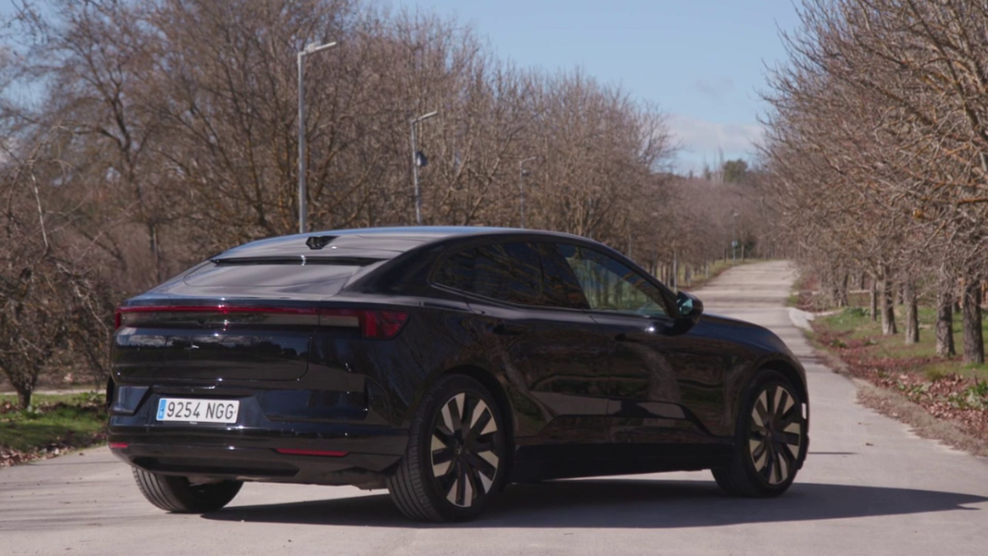 Gonzalo Serrano prueba el coche más premium dentro de los SUV eléctricos