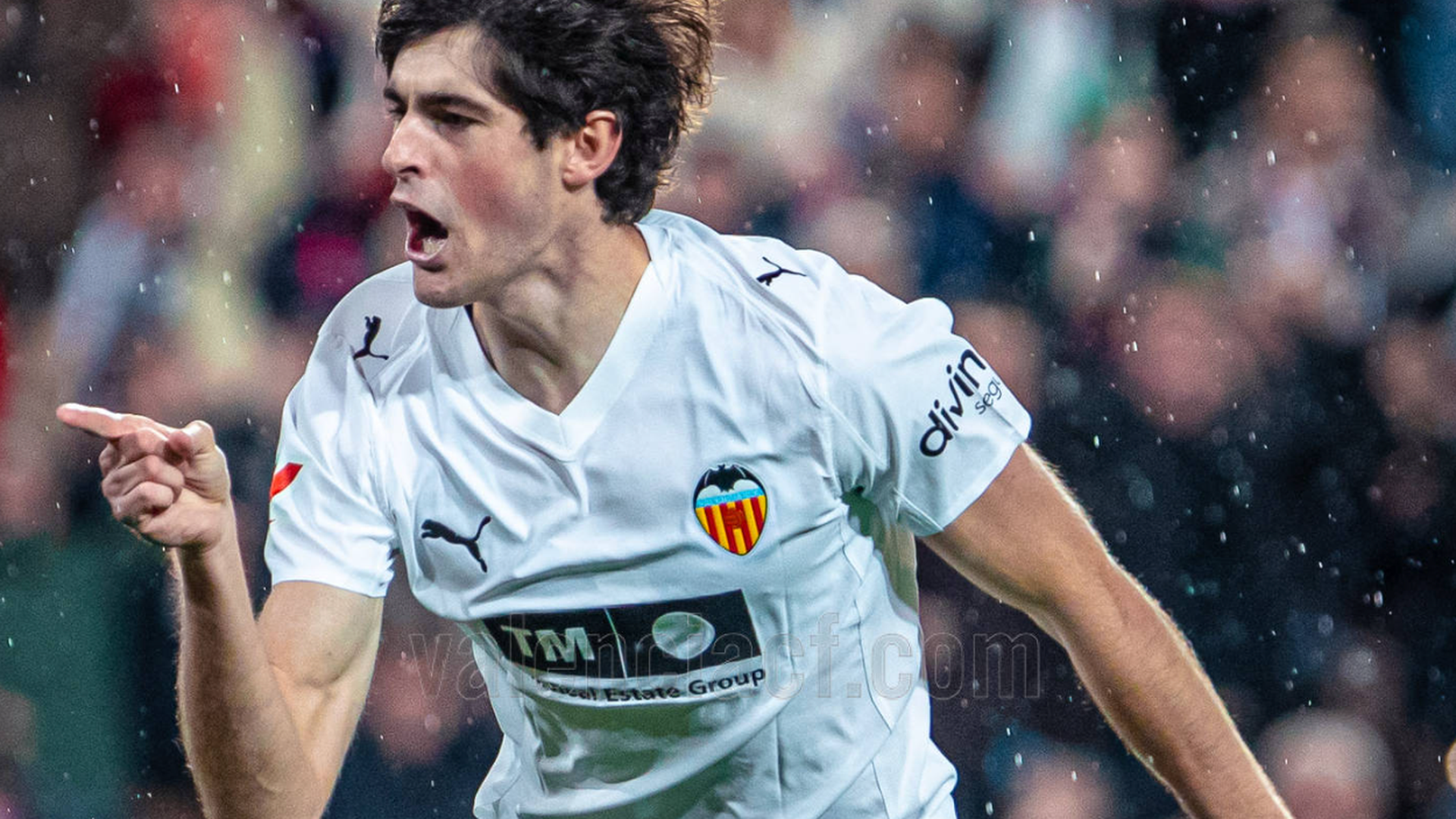 Javi Guerra marca el empate ante el Alavés