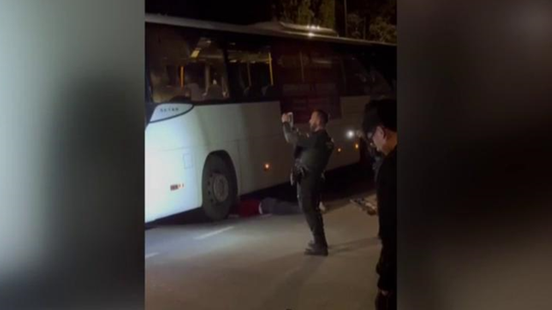 Muere un joven de 28 años atropellado por el conductor del autobús al que atacó con un hacha en Chauchina, Granada