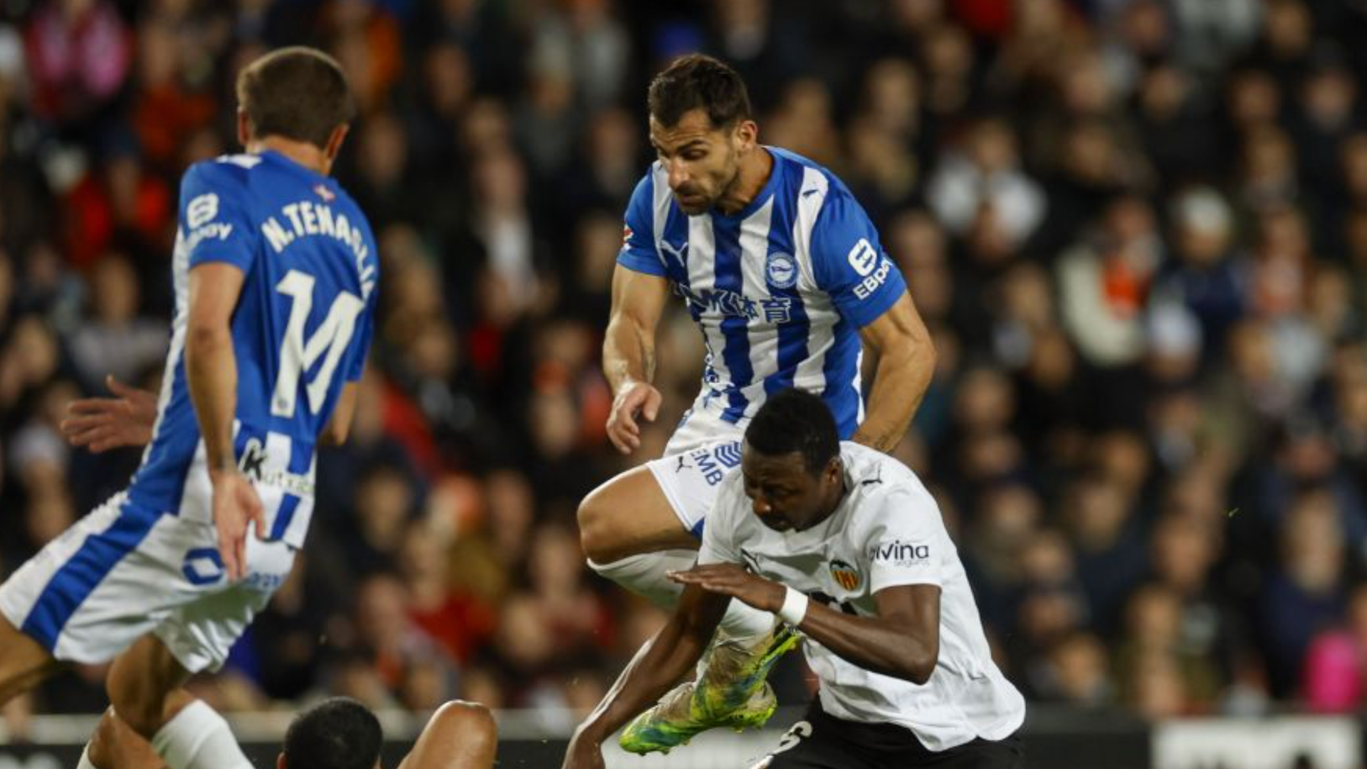 Sadiq falló infinidad de ocasiones ante el Alavés