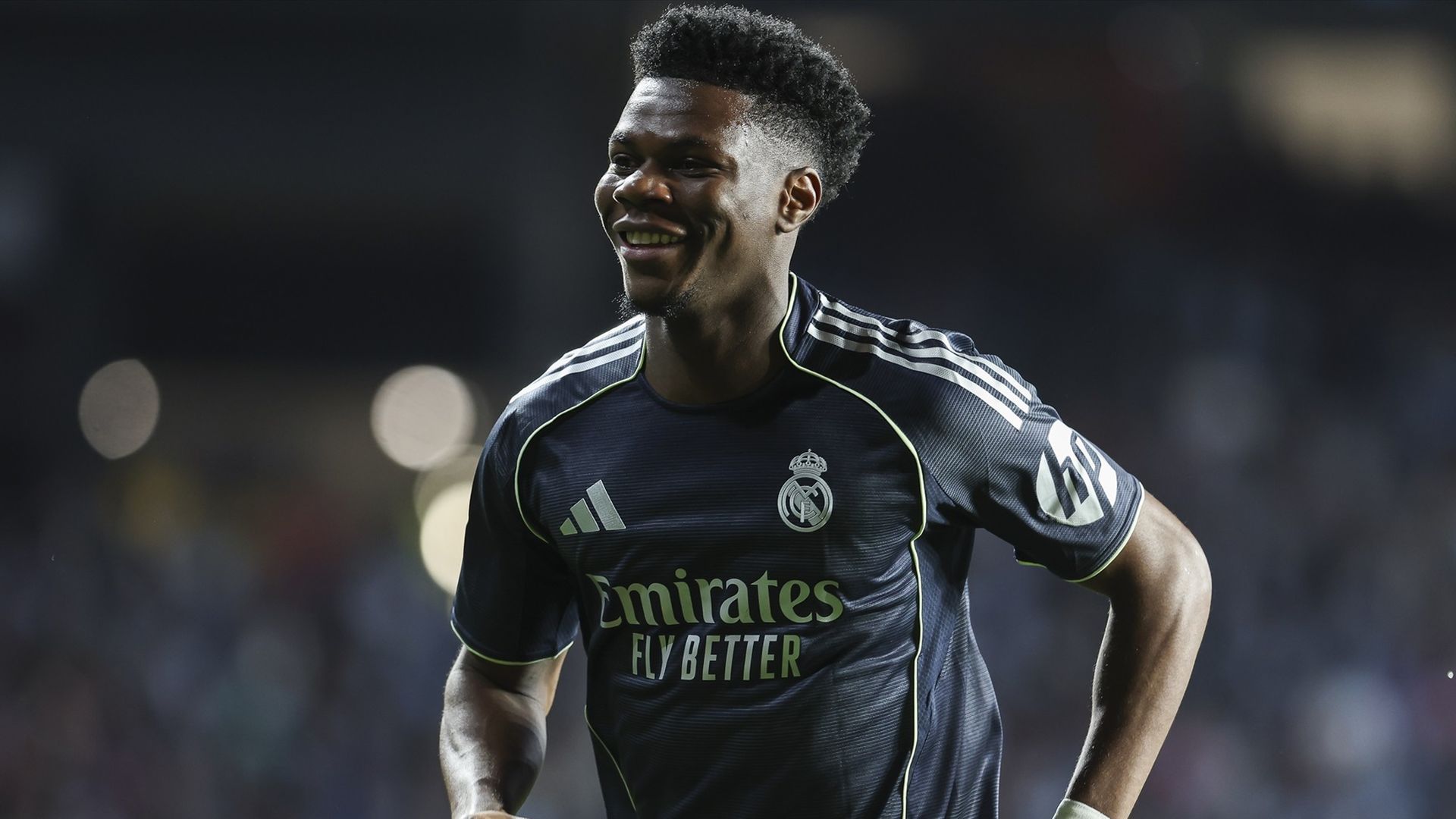 Aurélien Tchouaméni celebrando un gol del Real Madrid