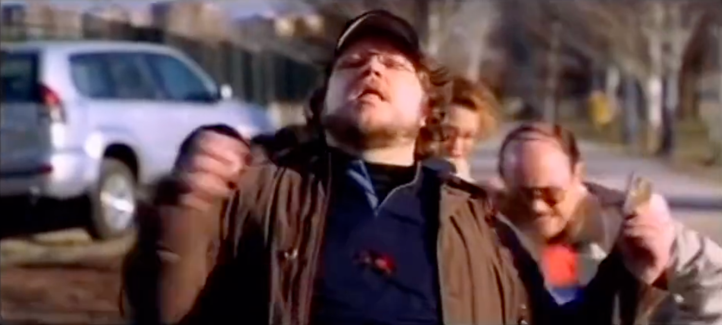 Guillermo del Toro, 'muriendo' acribillado en una escena eliminada de 'Torrente 3'