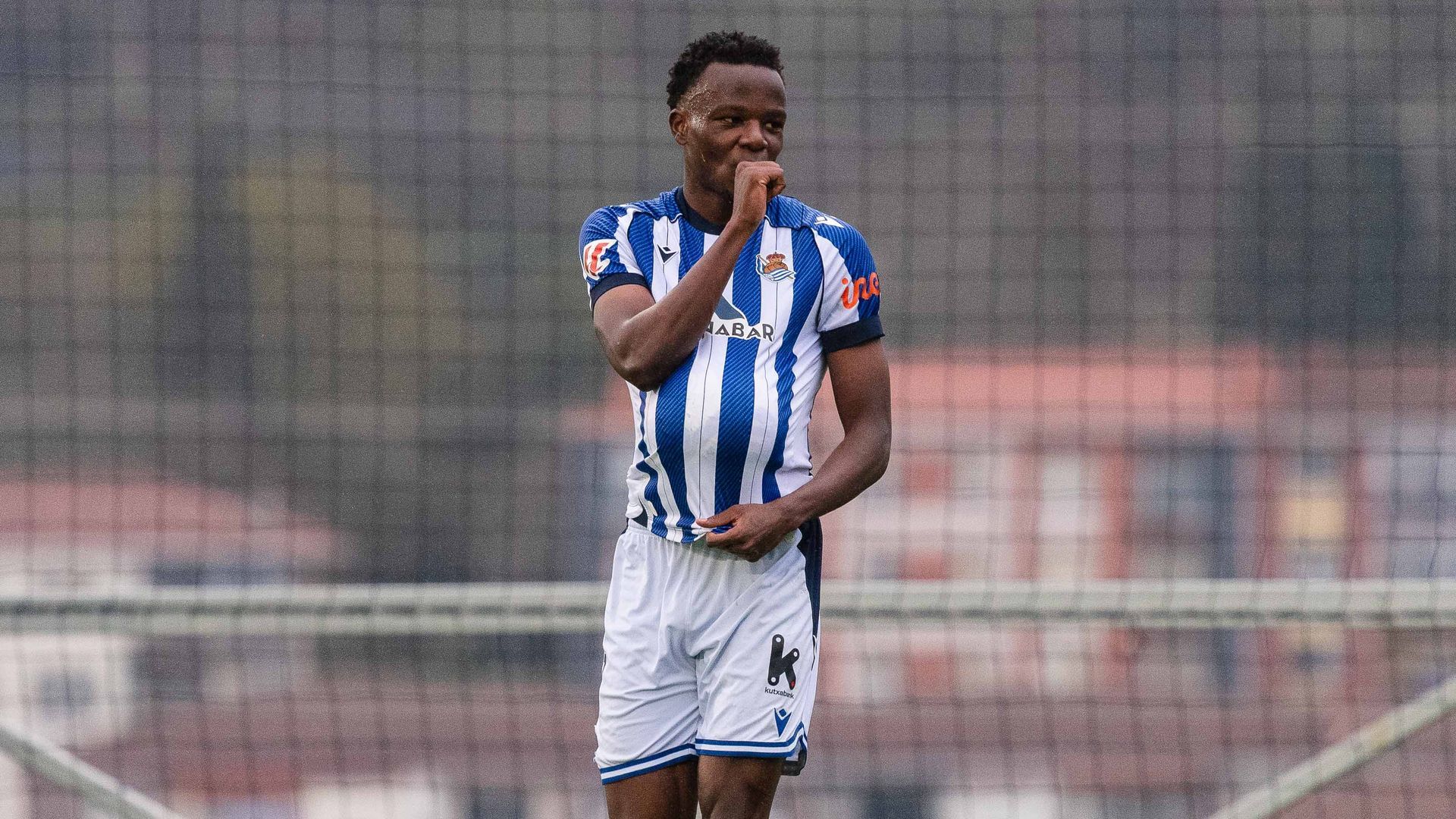 Job Ochieng celebra uno de los goles con el Sanse. Job Ochieng celebra uno de los goles con el Sanse.