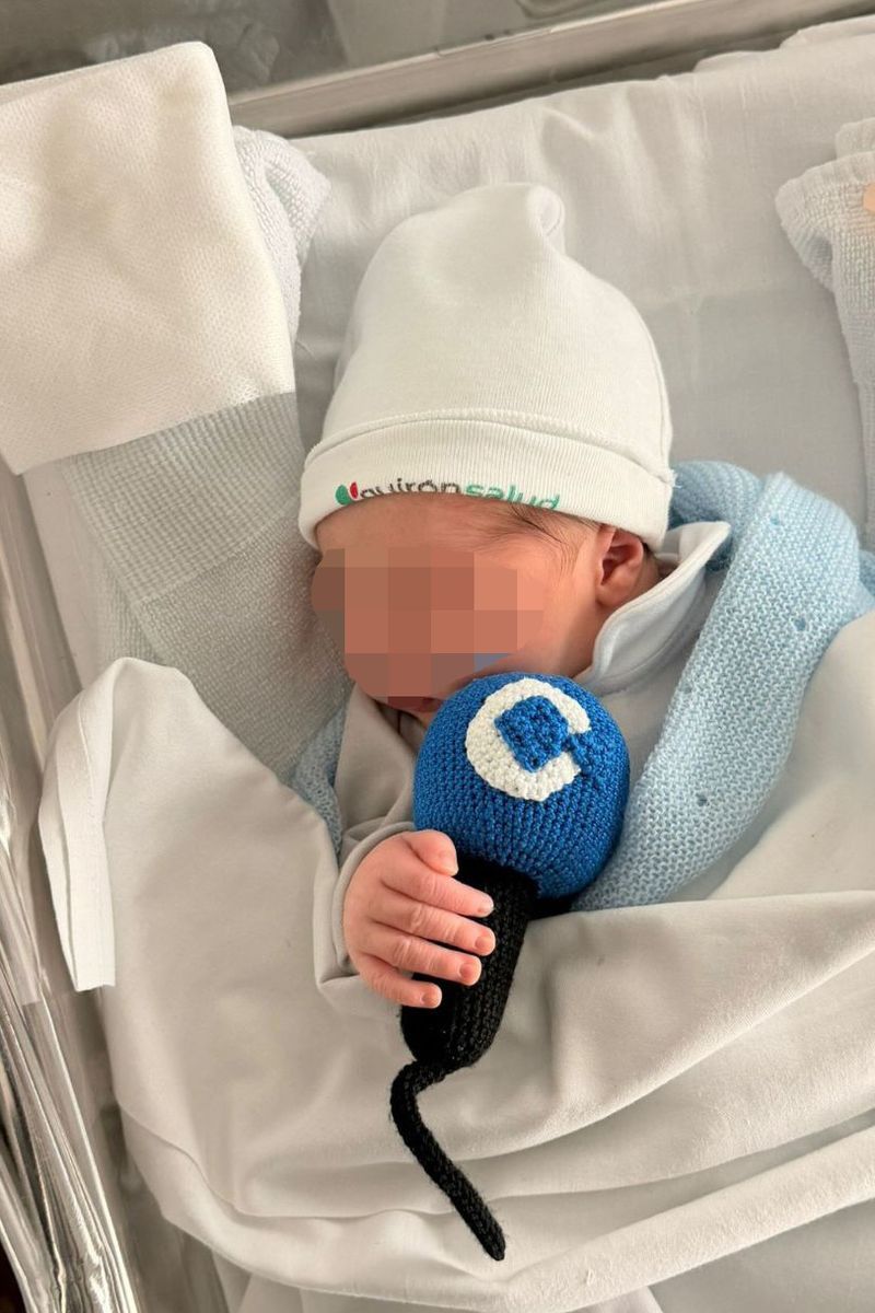 La primera imagen del hijo de Alberto Herrera y Blanca Llandres