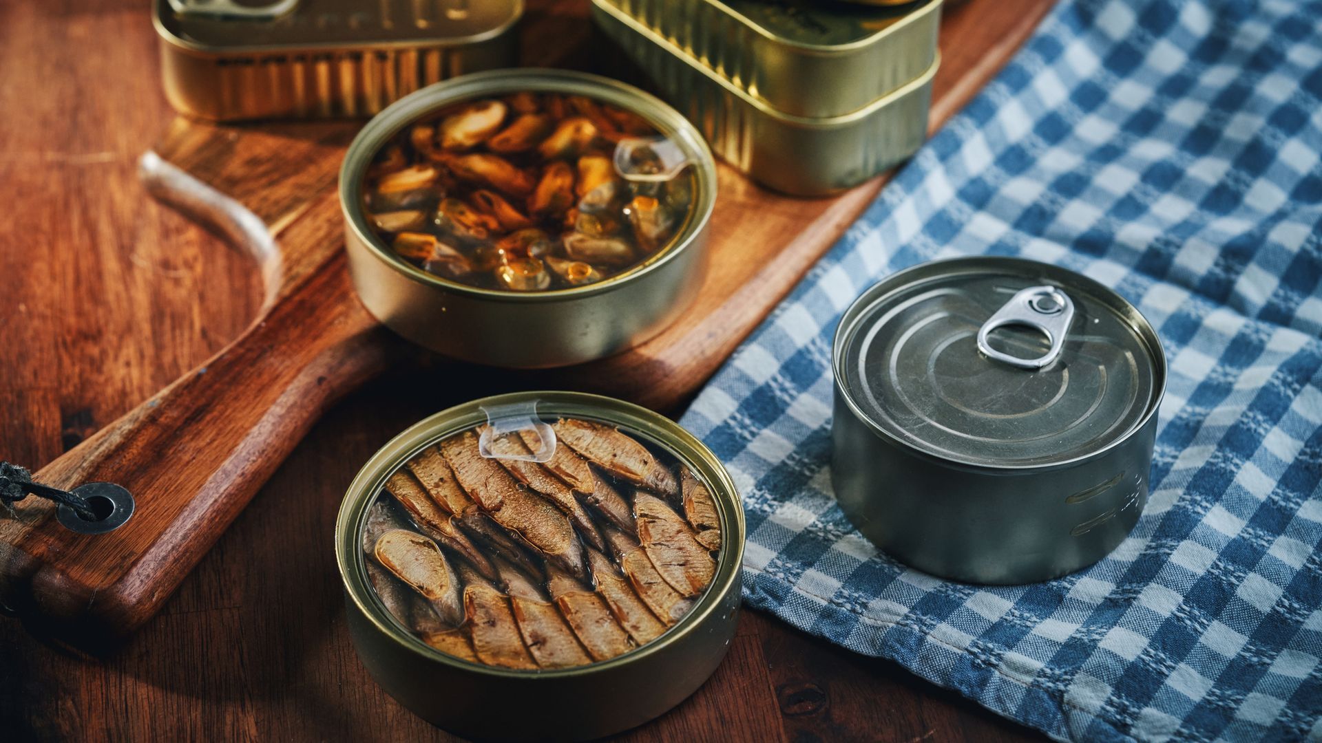 Las latas no se deberían meter en la nevera