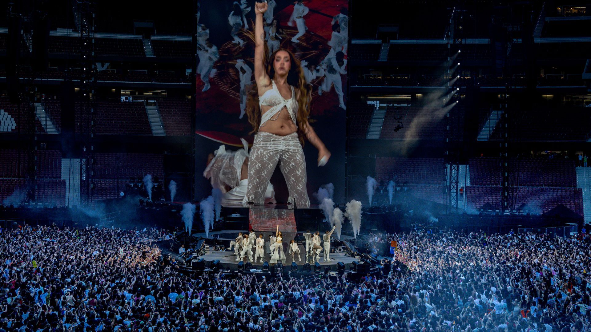 Lola Índigo en el Metropolitano