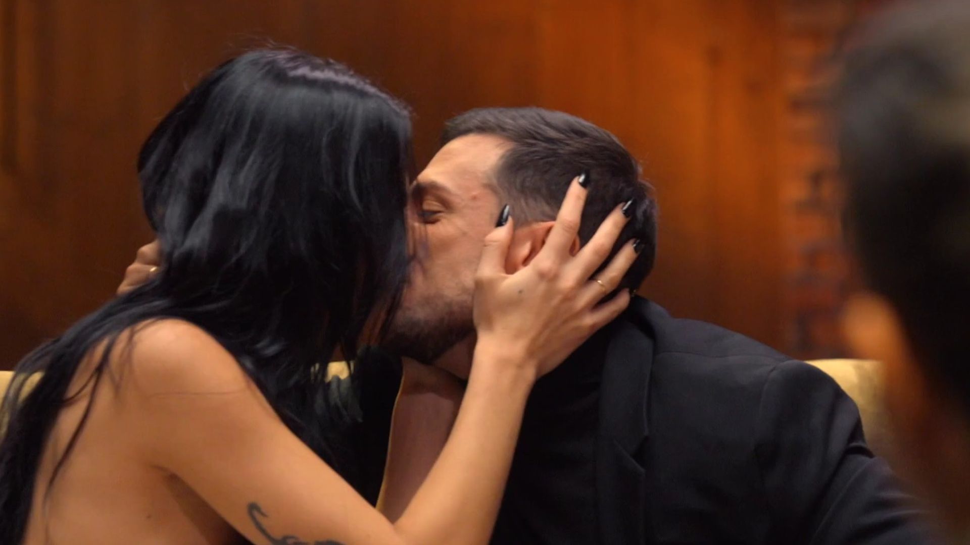 Lorenzo y Laura derrochan complicidad y mucho amor en su decisión final