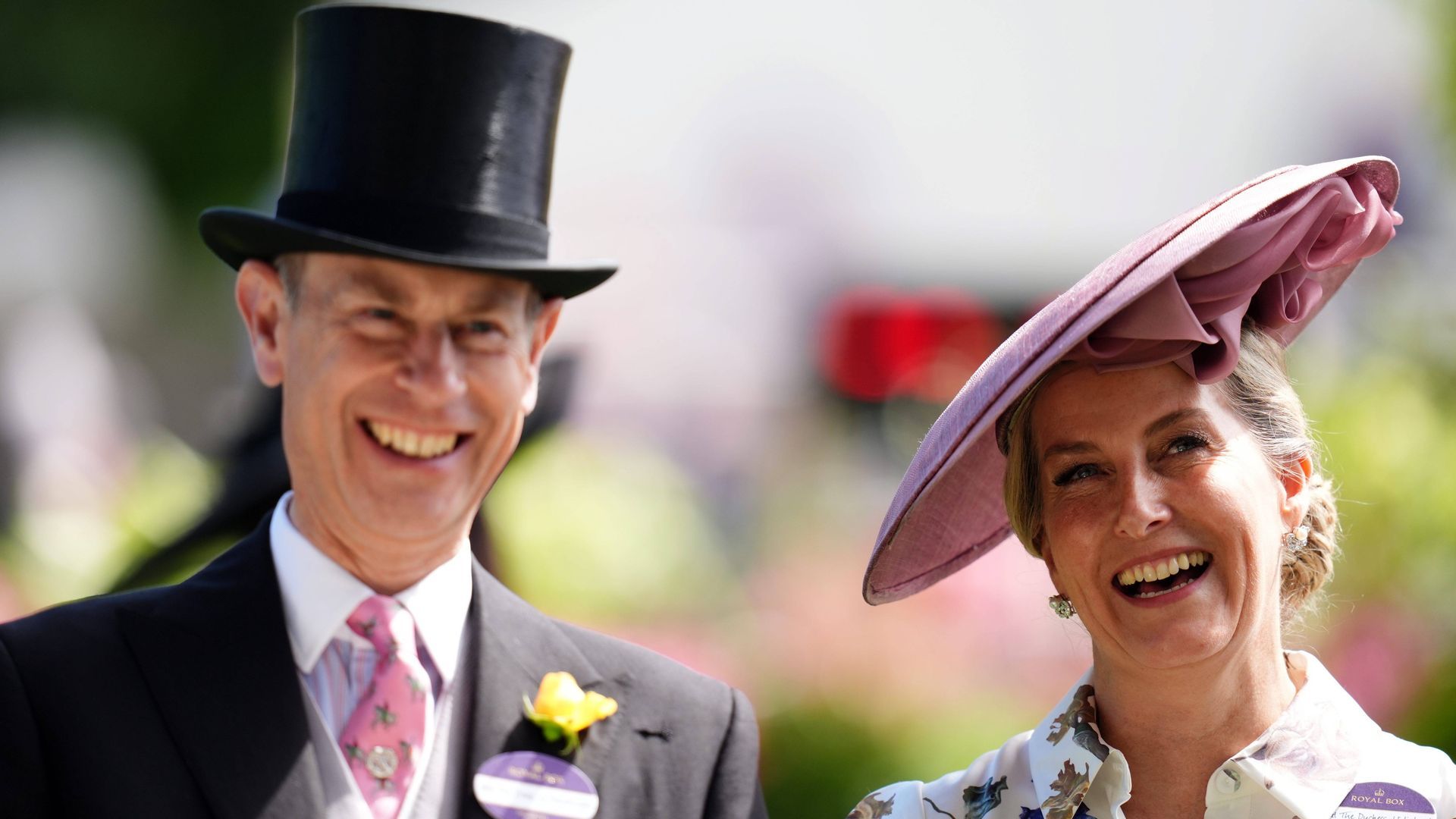 Los duques de Edimburgo en el tercer día del Royal Ascot en el hipódromo de Ascot, Berkshire, en junio de 2025