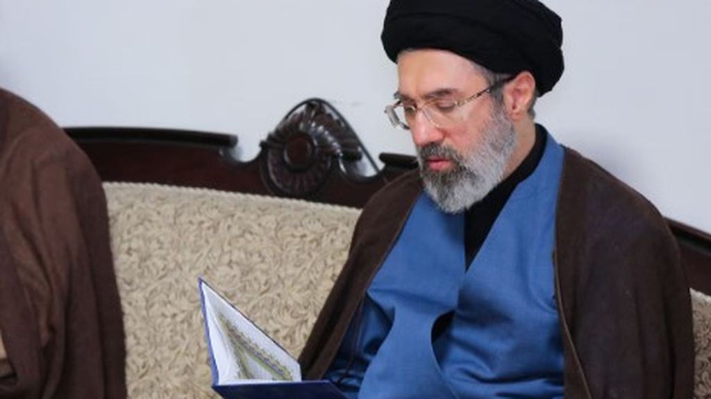 Quién es Mojtaba Jamenei, el nuevo líder Supremo de Irán y cuánto poder tiene