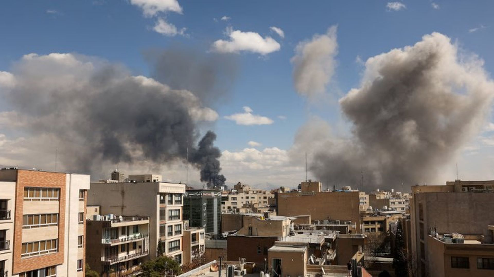 Vista de Teherán golpeada por los ataques aéreos de EEUU e Israel