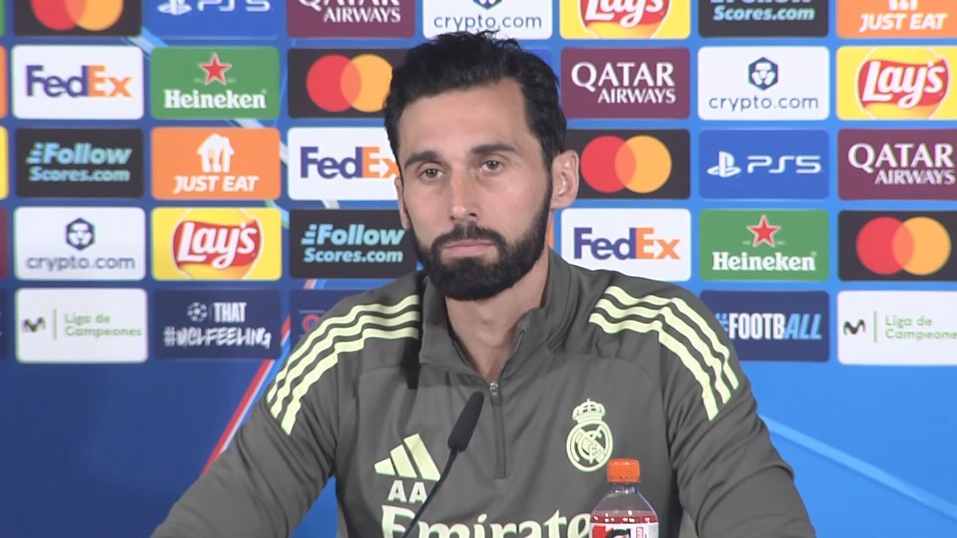 Álvaro Arbeloa en rueda de prensa
